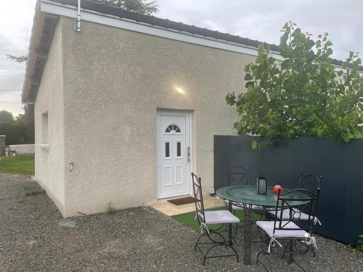 Le Miroir Villa Domerat Eksteriør bilde